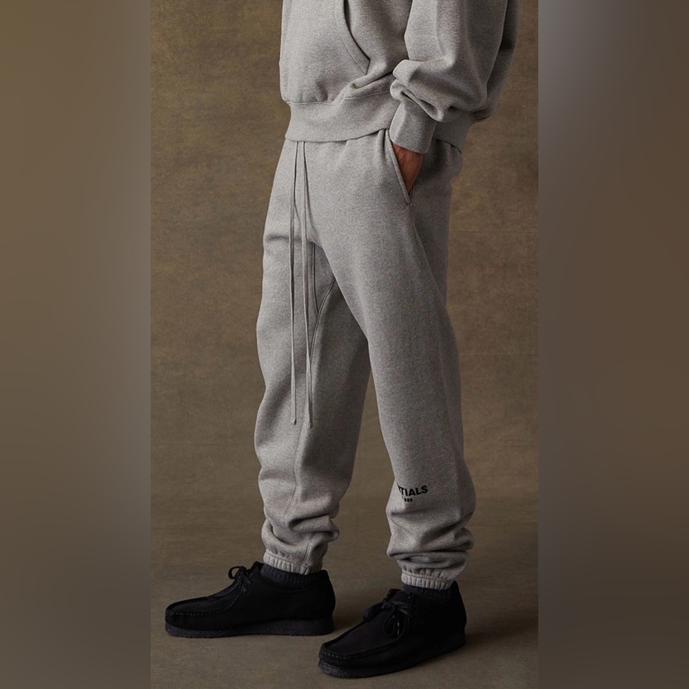 NWT Essentials Dark Oatmeal Men's Sweatpants Size XS (Matching Hoodie Listen)